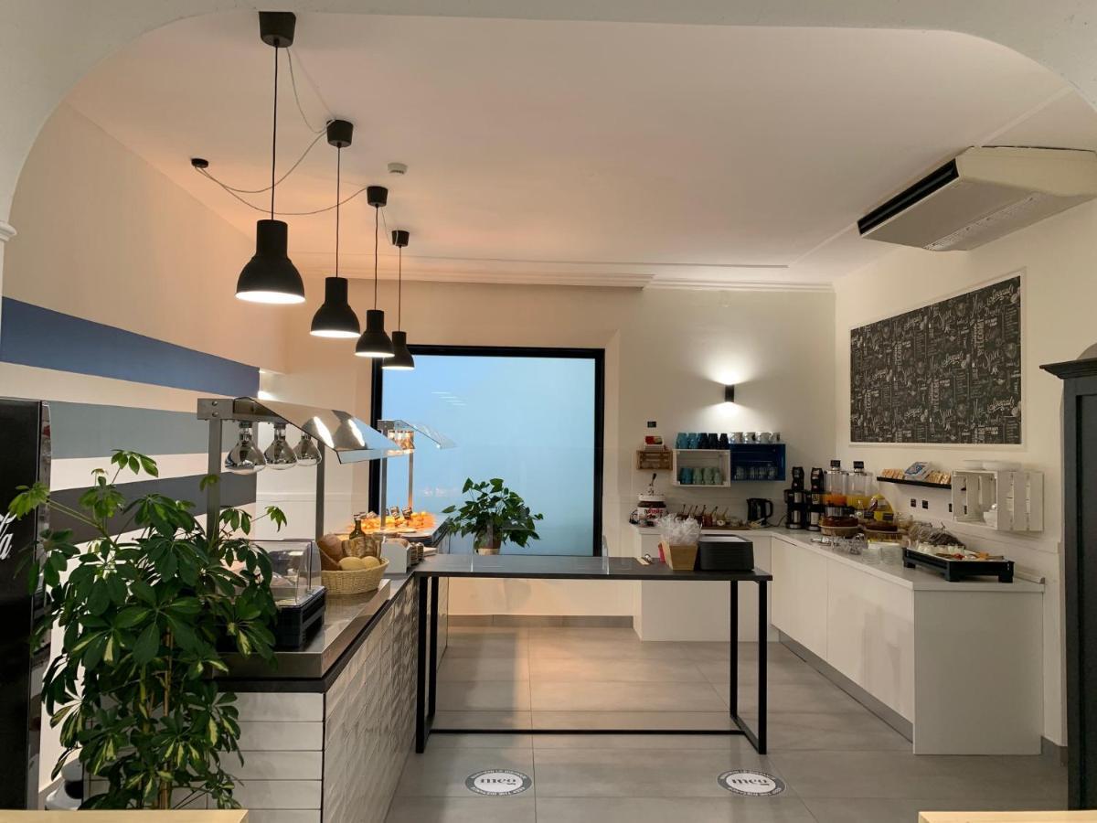 Meg Lifestyle Hotel & Apartaments Riccione Dış mekan fotoğraf